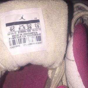 Pink Jordan tennis shoes